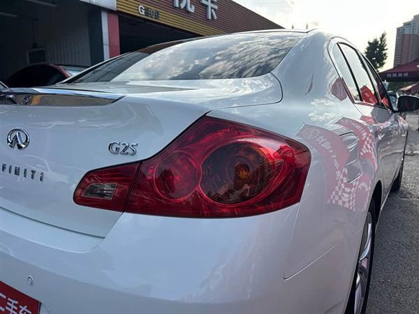英菲尼迪G系 2010款 G25 Sedan 豪华运动版