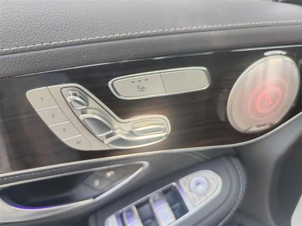 奔驰GLC 2019款 改款 GLC 260 L 4MATIC 豪华型