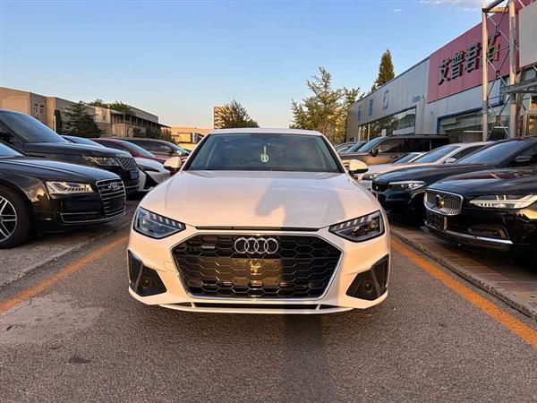 奥迪A4L 2020款 40 TFSI 时尚动感型