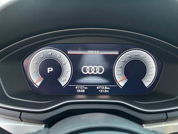 奥迪A4L 2020款 40 TFSI 时尚动感型