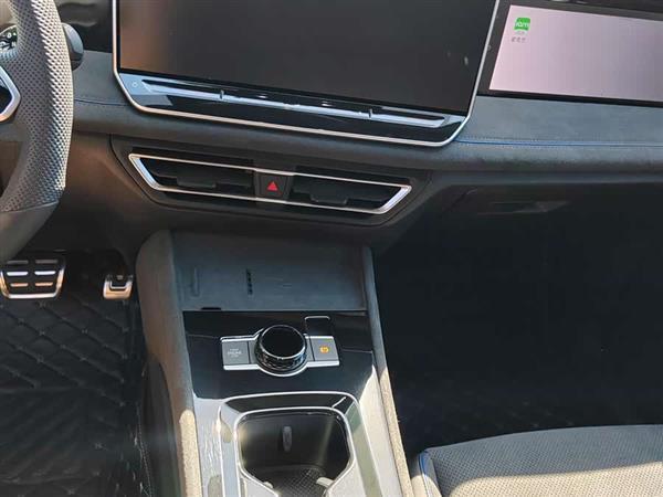 途观L 2024款 PRO 330TSI 两驱R-Line智尊版