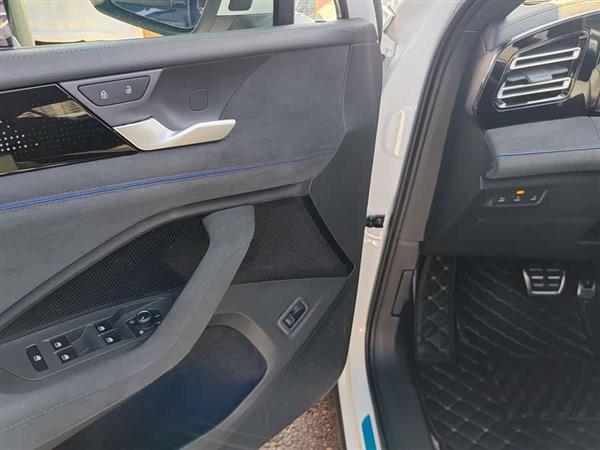 途观L 2024款 PRO 330TSI 两驱R-Line智尊版