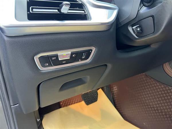 宝马X7 2023款 xDrive40i 领先型豪华套装