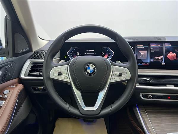 宝马X7 2023款 xDrive40i 领先型豪华套装