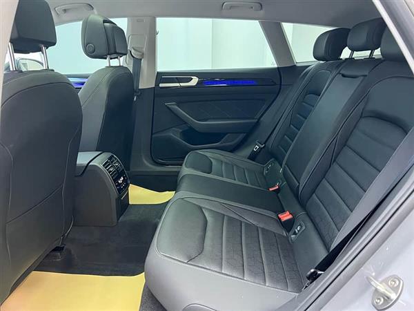一汽-大众CC 2024款 猎装车 380TSI 猎心 众享款