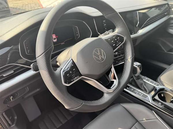 帕萨特 2022款 280TSI 精英版