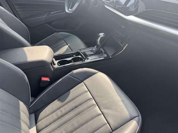 帕萨特 2022款 280TSI 精英版