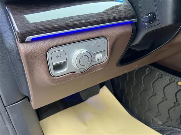奔驰GLE 2024款 改款 GLE 350 4MATIC 时尚型
