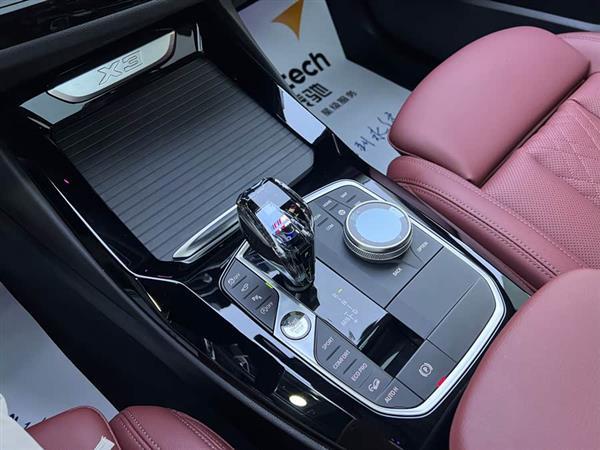 宝马X3 2022款 改款 xDrive30i 领先型 M曜夜套装