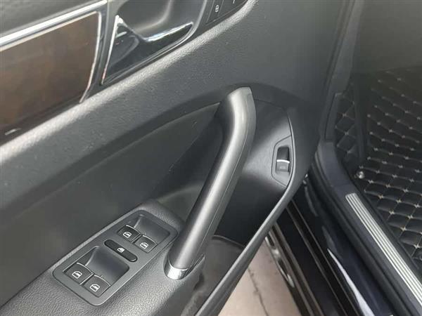 帕萨特 2015款 3.0L V6 DSG旗舰版
