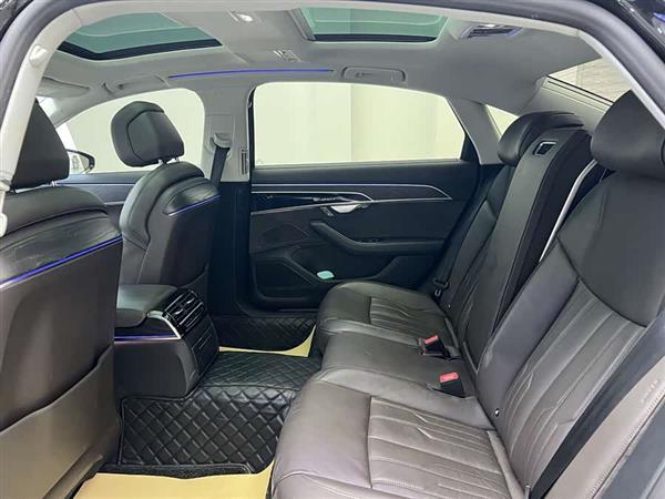 奥迪A8 2019款 改款 Plus A8L 50 TFSI quattro 舒适型