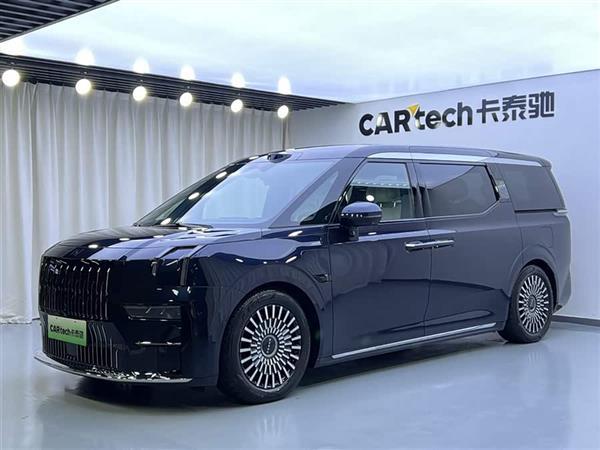 极氪009 2024款 六座行政版四驱 108kWh