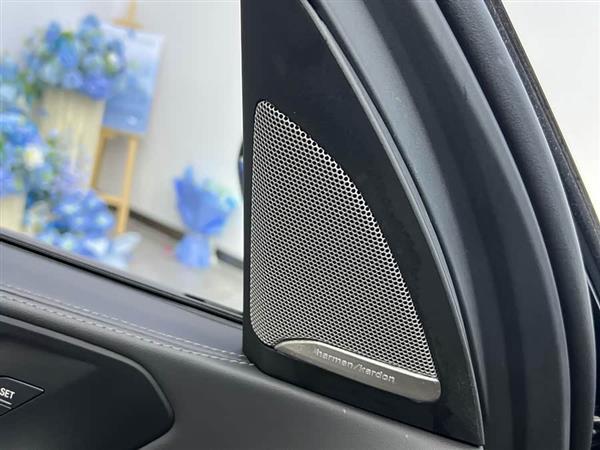 宝马X5 2023款 xDrive 30Li 尊享型M运动曜夜套装