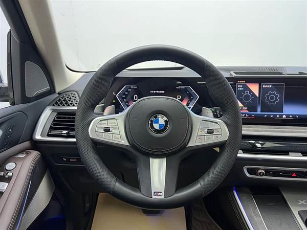 宝马X5 2023款 xDrive 30Li 尊享型M运动曜夜套装