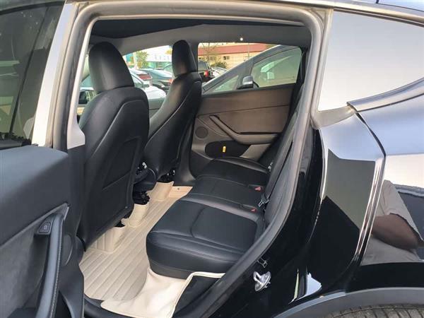 Model Y 2022款 改款 长续航全轮驱动版
