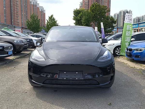 Model Y 2022款 改款 长续航全轮驱动版