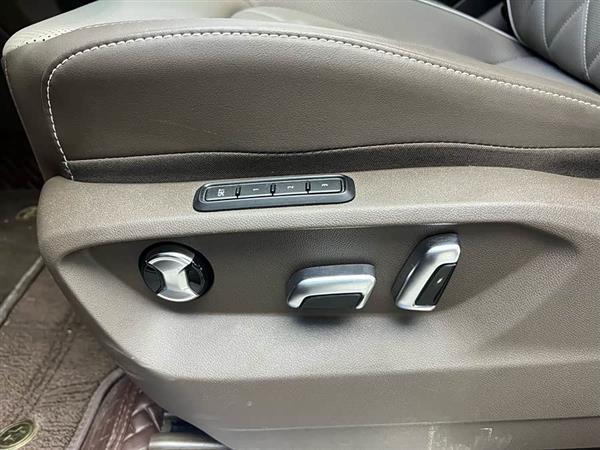 威然 2024款 380TSI 尊贵版