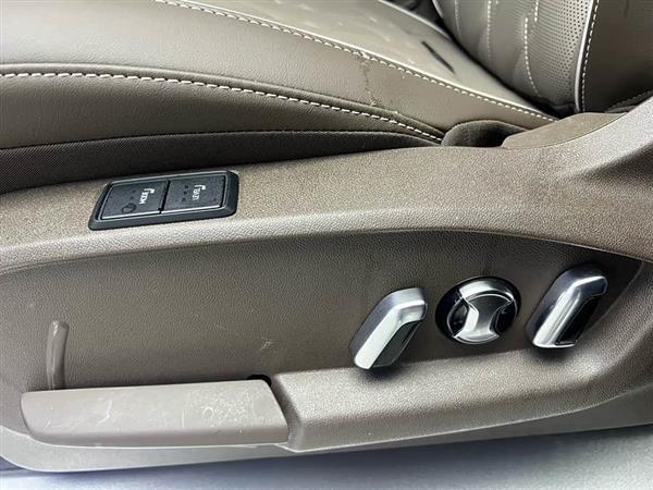 威然 2024款 380TSI 尊贵版