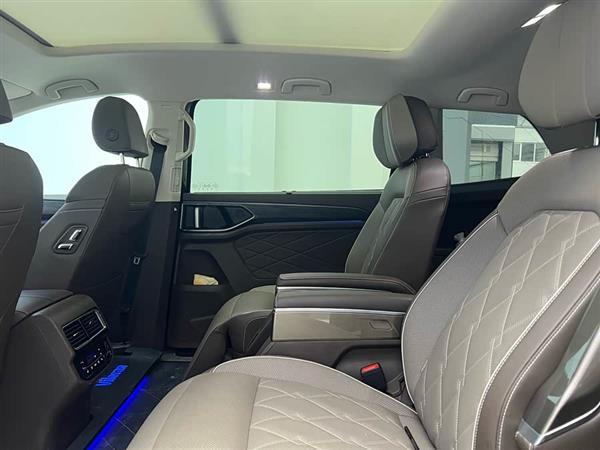 威然 2024款 380TSI 尊贵版