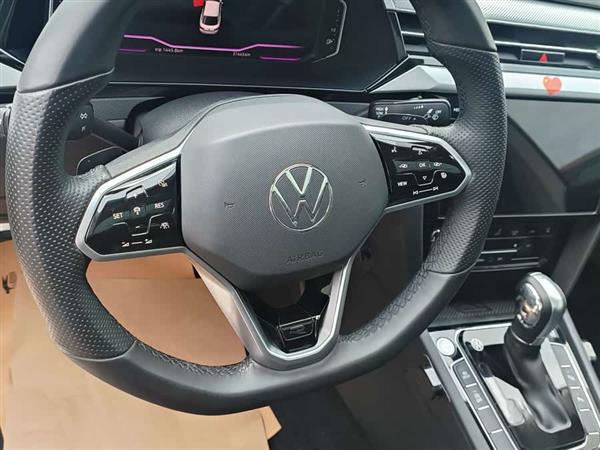 一汽-大众CC 2023款 380TSI 夺目版