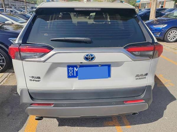 RAV4荣放 2020款 双擎 2.5L E-CVT四驱旗舰版