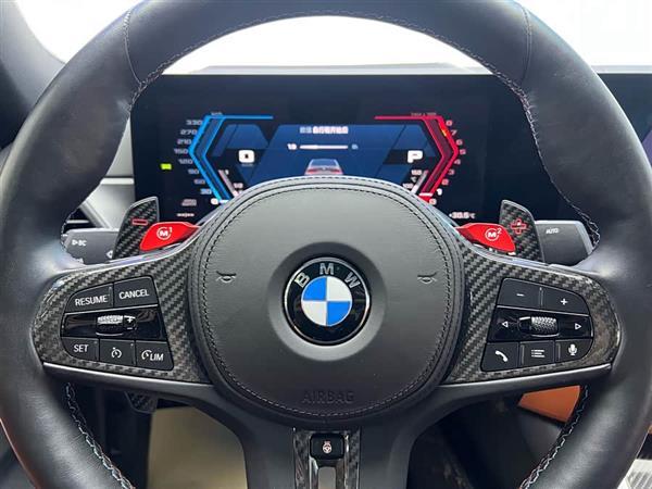 宝马M3 2023款 M3四门轿车 M xDrive 雷霆版