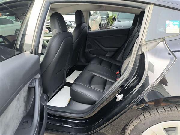 Model 3 2022款 后轮驱动版