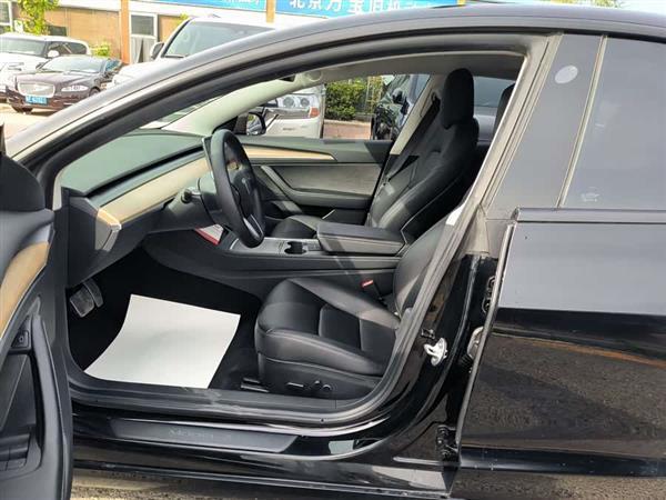 Model 3 2022款 后轮驱动版