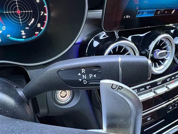 奔驰GLC轿跑 2020款 GLC 260 4MATIC 轿跑SUV