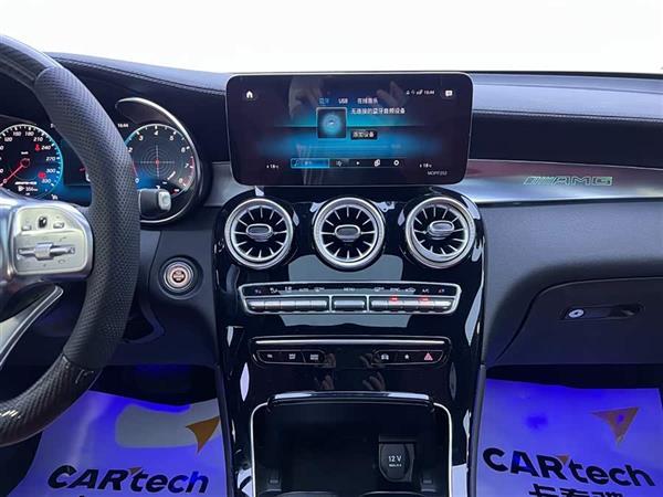 奔驰GLC轿跑 2020款 GLC 260 4MATIC 轿跑SUV