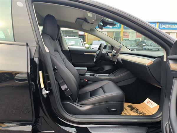 Model 3 2022款 后轮驱动版