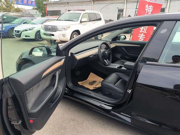 Model 3 2022款 后轮驱动版
