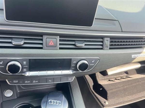 奥迪A4L 2017款 Plus 45 TFSI quattro 风尚型