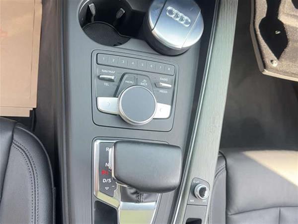 奥迪A4L 2017款 Plus 45 TFSI quattro 风尚型
