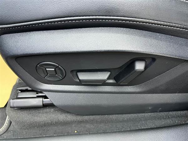 奥迪Q7 2024款 45 TFSI quattro S line运动型