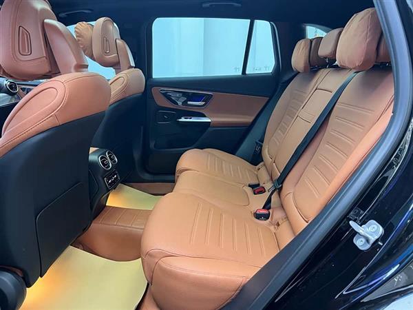 奔驰GLC 2025款 改款 GLC 260 L 4MATIC 动感型