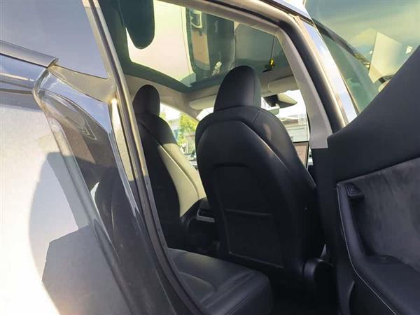 Model Y 2024款 后轮驱动版