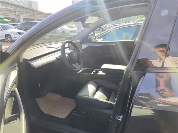 Model Y 2024款 后轮驱动版