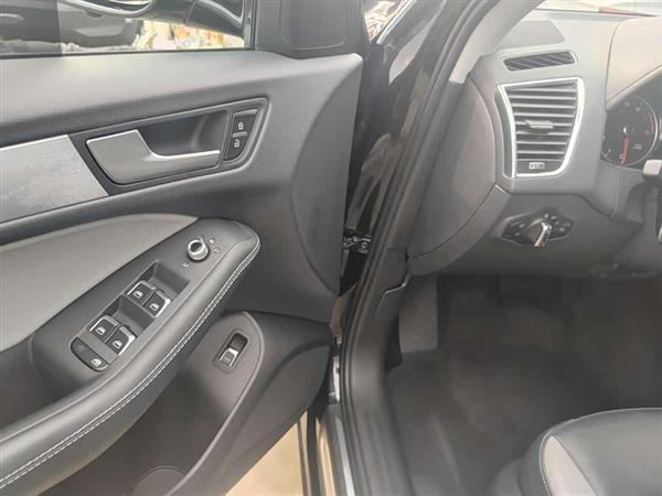 奥迪Q5 2018款 典藏版 40 TFSI 进取型