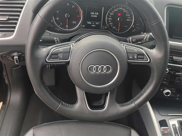 奥迪Q5 2018款 典藏版 40 TFSI 进取型