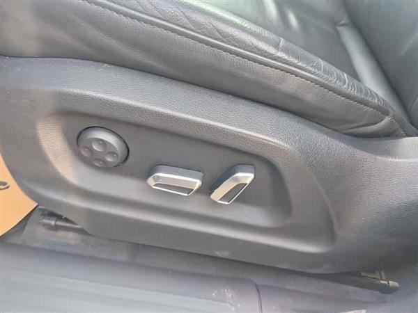 奥迪Q5 2015款 40 TFSI 舒适型
