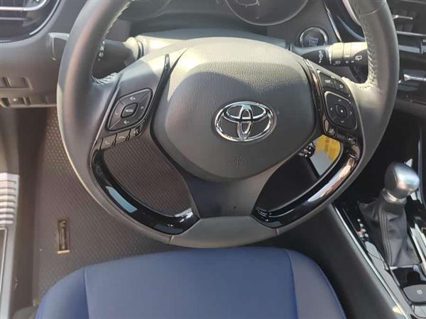 丰田C-HR 2018款 2.0L 豪华天窗版 国VI