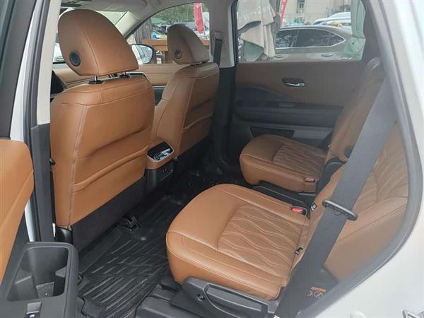 探陆 2024款 380VC-TURBO 四驱智尊版 6座