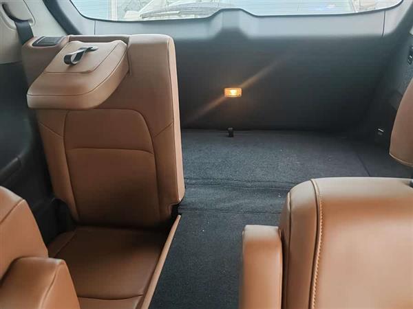 探陆 2024款 380VC-TURBO 四驱智尊版 6座