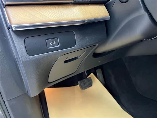 沃尔沃XC90 2023款 B5 智行豪华版 5座