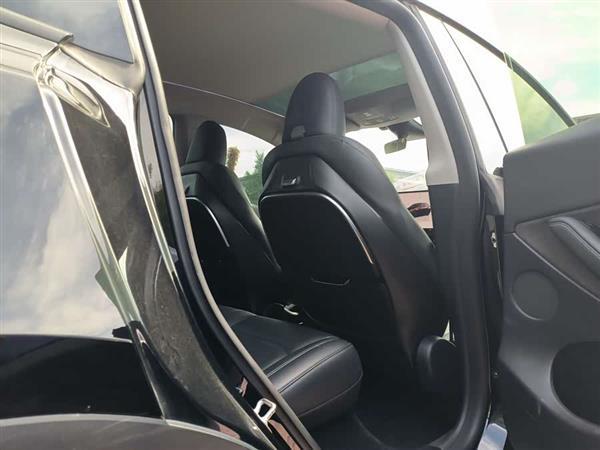 Model Y 2022款 Performance高性能全轮驱动版