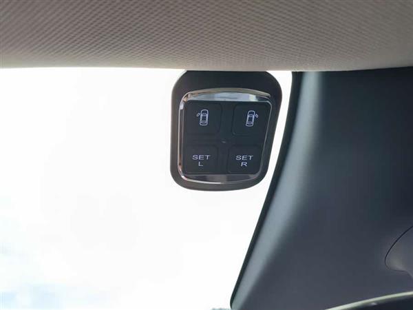 Model Y 2022款 Performance高性能全轮驱动版