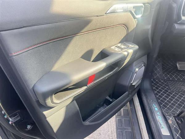 捷途旅行者 2023款 2.0T 四驱穿越PRO+