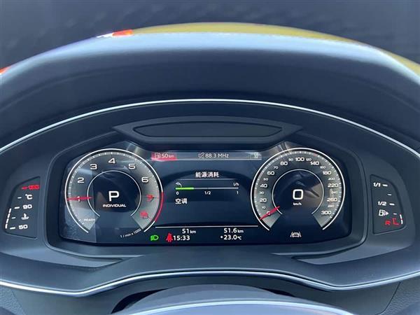 奥迪A6L 2025款 改款 45 TFSI quattro 臻选动感型