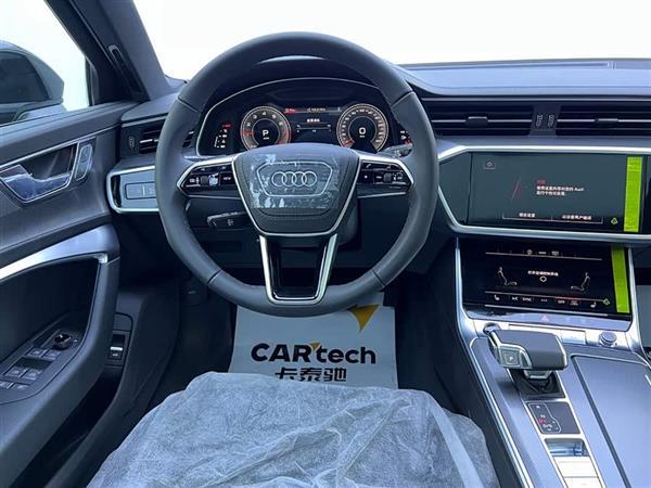 奥迪A6L 2025款 改款 45 TFSI 臻选动感型
